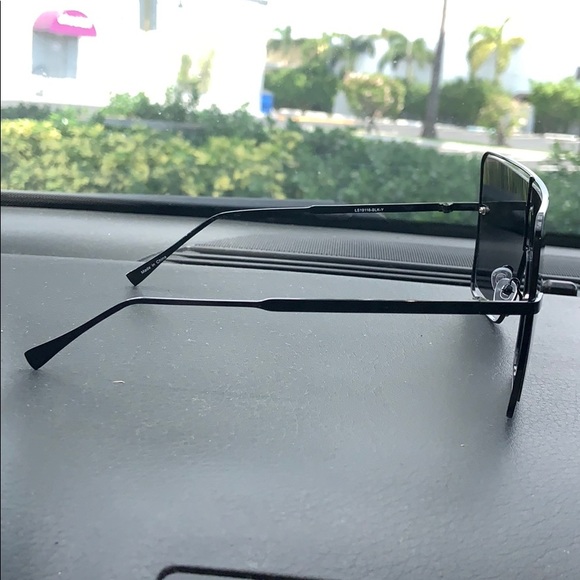 😻 𝐖𝐢𝐥𝐝 𝐚𝐭 𝐇𝐞𝐚𝐫𝐭 🔥
New Black Frames - Picture 3 of 4